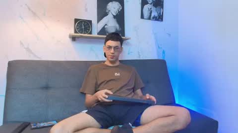 DAVISON  online show from 07-28-26, 01:54