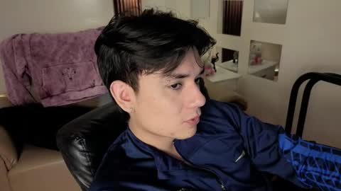 Snapshot of davoxer chatting on 05-02-26, 03:44 davoxer online show from 05-02-26, 03:44