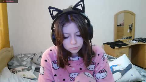 Alice online show from 10-07-25, 07:38