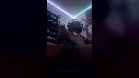 Snapshot of daxe96 chatting on 12-22-25, 01:13 big daddy daxe online show from 12-22-25, 01:13