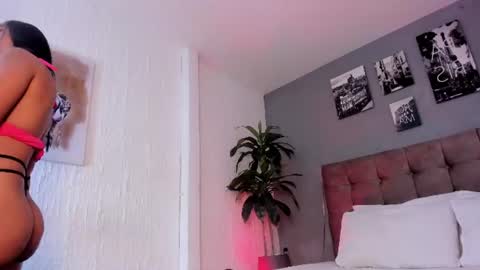Snapshot of dayan_rose_ chatting on 06-18-26, 10:03 Dayan online show from 06-18-26, 10:03