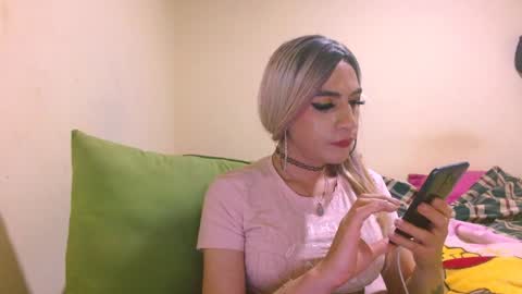 Snapshot of dayanna_01_ chatting on 12-29-24, 04:59 dayanna_01_ online show from 12-29-24, 04:59