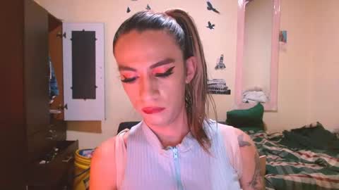 dayanna_01_ online show from 05-16-26, 07:45