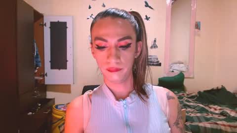 dayanna_01_ online show from 05-16-26, 08:18