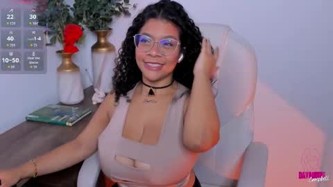 Snapshot of dayanne_campbelll chatting on 10-04-25, 12:19 Dayanne online show from 10-04-25, 12:19