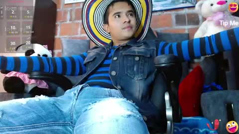 dayro_dduran online show from 06-07-26, 07:28