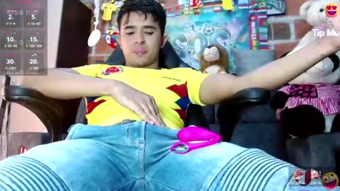 dayro_dduran online show from 06-23-26, 08:07