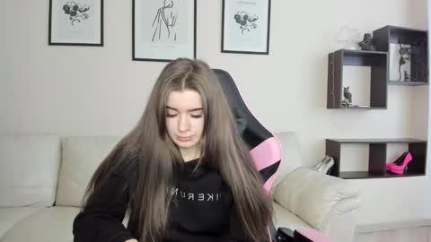 dazdrasmigdasue online show from 03-03-25, 02:37