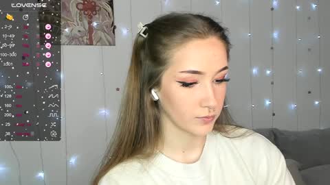 Snapshot of dazy_88 chatting on 01-06-25, 02:37 Dazy My Fansly online show from 01-06-25, 02:37