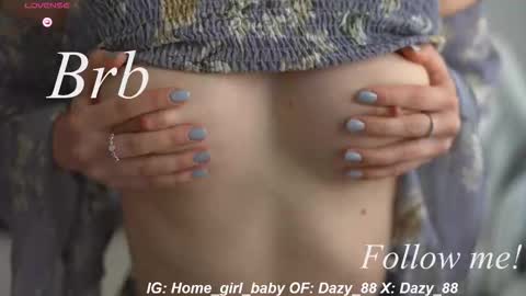 Snapshot of dazy_88 chatting on 10-04-25, 03:15 Dazy My Fansly online show from 10-04-25, 03:15