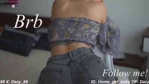 Snapshot of dazy_88 chatting on 10-09-25, 03:15 Dazy My Fansly online show from 10-09-25, 03:15