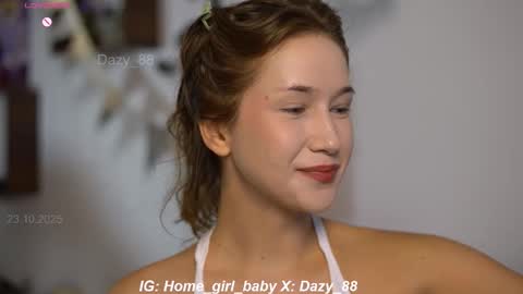 Snapshot of dazy_88 chatting on 11-02-25, 12:46 Dazy My Fansly online show from 11-02-25, 12:46