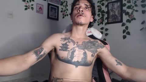 Snapshot of dazzayyy chatting on 12-06-24, 12:34 dazzayy online show from 12-06-24, 12:34