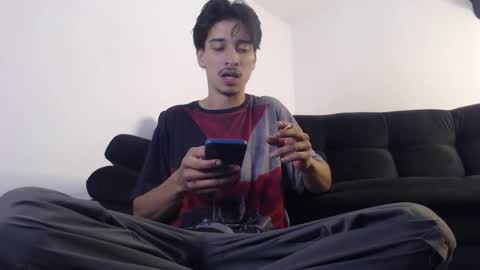 Snapshot of dazzayyy chatting on 09-14-25, 12:26 dazzayy online show from 09-14-25, 12:26