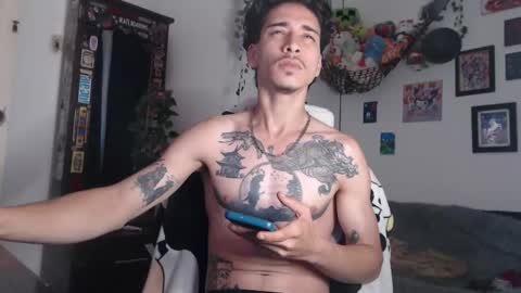 Snapshot of dazzayyy chatting on 01-12-26, 11:26 dazzayy online show from 01-12-26, 11:26