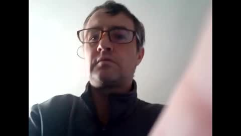 Snapshot of dazzill chatting on 01-08-25, 12:58 Dazzill online show from 01-08-25, 12:58
