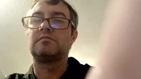 Snapshot of dazzill chatting on 01-27-25, 02:35 Dazzill online show from 01-27-25, 02:35