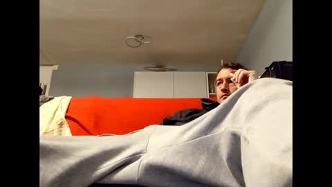 Snapshot of dazzill chatting on 02-03-25, 10:54 Dazzill online show from 02-03-25, 10:54