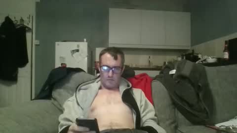 Snapshot of dazzill chatting on 11-15-25, 06:59 Dazzill online show from 11-15-25, 06:59