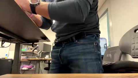 Snapshot of dblum75 chatting on 12-17-25, 12:55 dblum75 online show from 12-17-25, 12:55