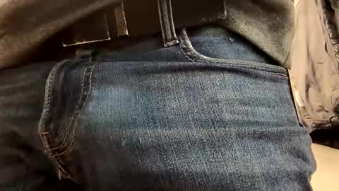 Snapshot of dblum75 chatting on 03-12-26, 10:43 dblum75 online show from 03-12-26, 10:43