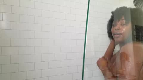 Snapshot of dchcco chatting on 12-30-24, 02:40 Duchess Coco - Coco Puffs online show from 12-30-24, 02:40