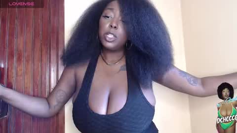 Snapshot of dchcco chatting on 01-15-25, 06:51 Duchess Coco - Coco Puffs online show from 01-15-25, 06:51