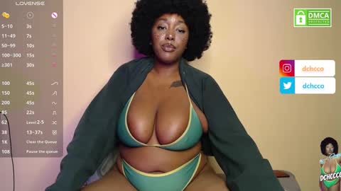 Snapshot of dchcco chatting on 03-08-25, 04:12 Duchess Coco - Coco Puffs online show from 03-08-25, 04:12