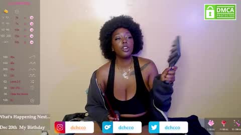 Snapshot of dchcco chatting on 12-14-25, 01:11 Duchess Coco - Coco Puffs online show from 12-14-25, 01:11