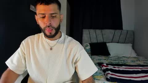 Snapshot of dcollins_ chatting on 10-06-25, 01:14 dcollins_ online show from 10-06-25, 01:14