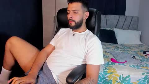 dcollins_ online show from 10-25-25, 04:20