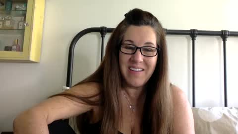 DDMolly online show from 12-30-24, 08:58