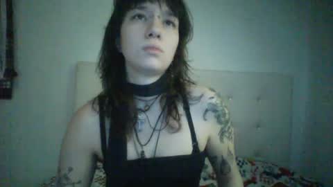 dead_moonxx online show from 07-11-26, 04:21