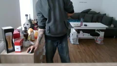 Snapshot of deaf_fc_union_berlin14 chatting on 03-15-26, 07:03 robert online show from 03-15-26, 07:03