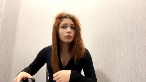 Mia online show from 04-08-26, 03:50