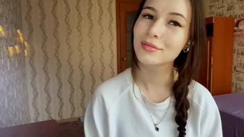 Snapshot of deannafriedle chatting on 07-22-26, 04:15 liya online show from 07-22-26, 04:15