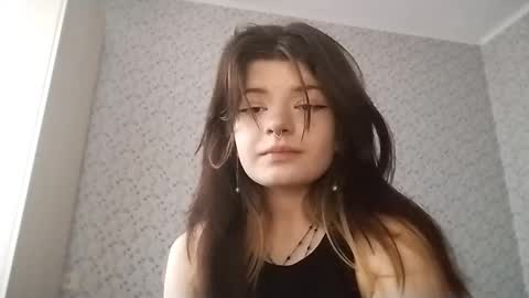 Snapshot of deannemillener chatting on 03-19-26, 02:10 Camille online show from 03-19-26, 02:10