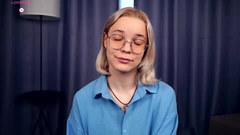 Charlie 18yo online show from 10-06-25, 06:33