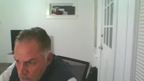 Deano DILF online show from 01-01-25, 05:11