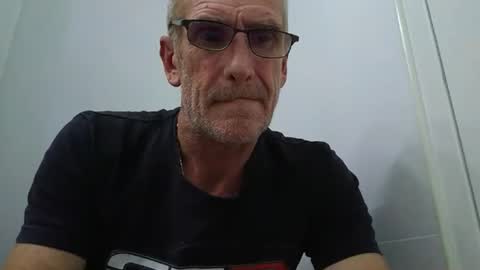 deanofflove2210 online show from 06-25-26, 06:12