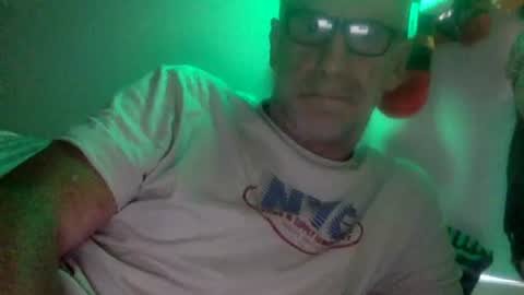 deanofflove221000 online show from 10-28-25, 06:06