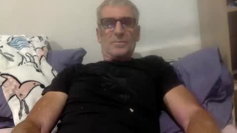 deanofflove221000 online show from 11-16-25, 05:51