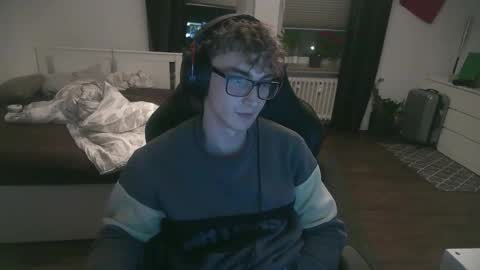 Dean online show from 11-18-25, 09:41