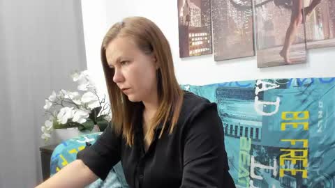 Holly online show from 05-13-26, 02:09