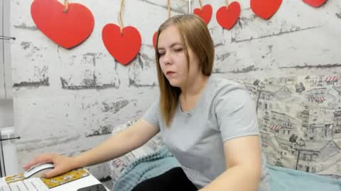 Holly online show from 05-27-26, 01:24