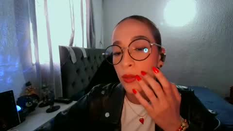 Juliet online show from 07-21-26, 06:43