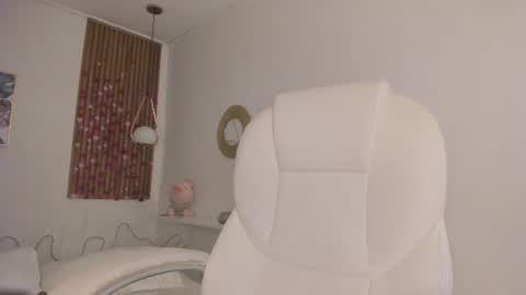 Snapshot of dear_tiffany chatting on 07-24-26, 02:15 Dear Tiffa online show from 07-24-26, 02:15