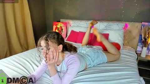 Anna online show from 12-03-25, 10:24