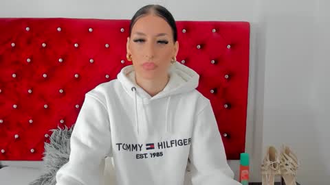 Snapshot of dearjasmine chatting on 09-15-25, 06:57 Jasmine online show from 09-15-25, 06:57