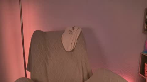 Snapshot of dearmoa chatting on 05-06-26, 11:59 Moa . online show from 05-06-26, 11:59